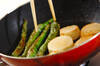 長芋と甘長唐辛子のソテーの作り方の手順2