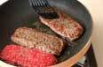 やわらかジューシー！牛ひき肉のステーキの作り方の手順7