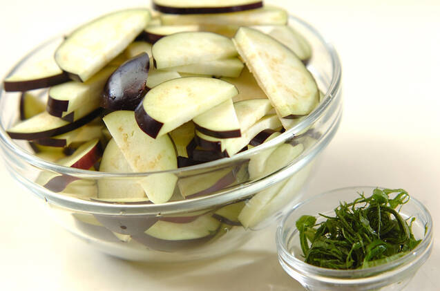 ナスとジャコのサッと煮の作り方の手順1