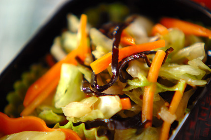 キャベツの昆布和え