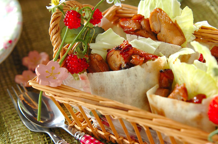 春キャベツとチキンのピタパン