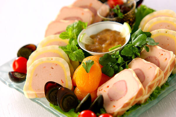 市販品の盛り合わせ