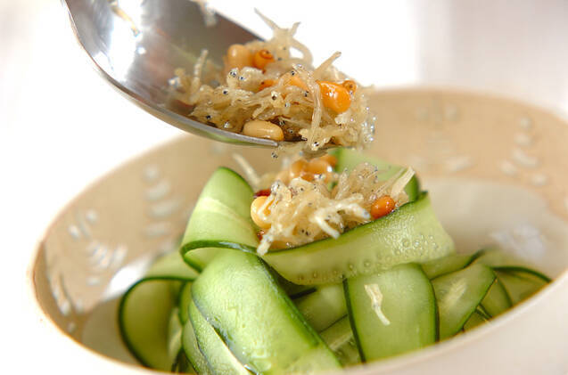 ピリ辛キュウリのジャコのっけの作り方の手順2