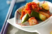 タコとキムチの和え物