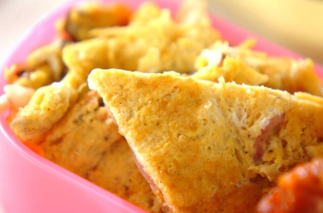 ザーサイと焼豚の中華オムレツ