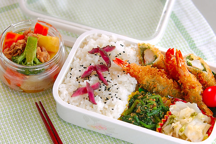 ほうれん草のゴマみそ和え