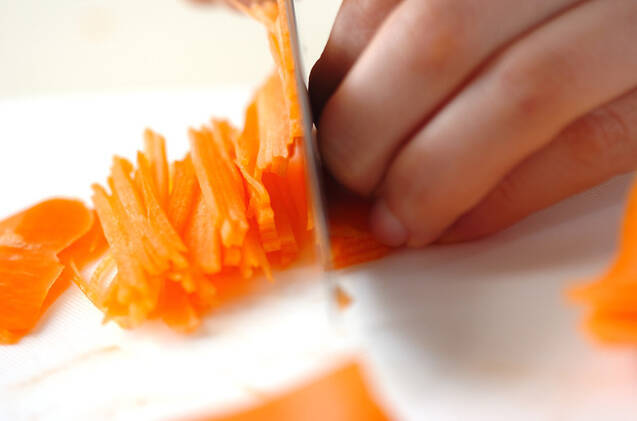 キャロットサラダの作り方の手順1
