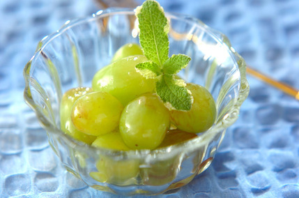 ブドウのマリネ