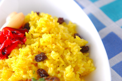 レーズンターメリックライス