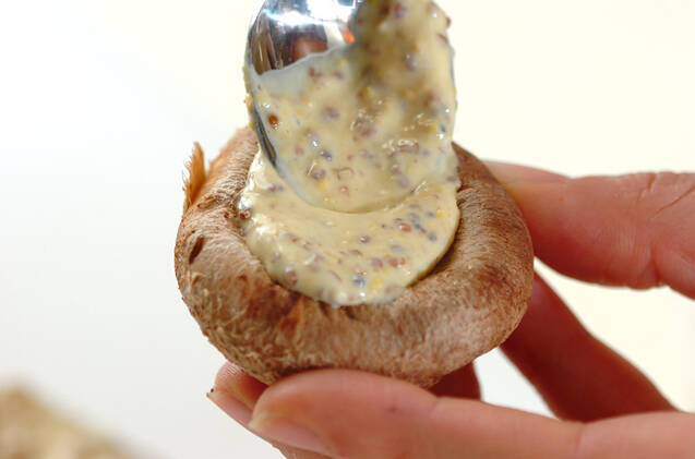 香ばしい！しいたけのチーズ焼き 旨みたっぷりの作り方の手順3