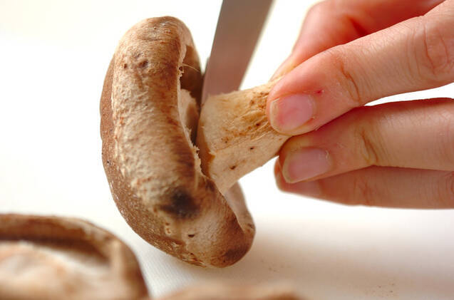 香ばしい！しいたけのチーズ焼き 旨みたっぷりの作り方の手順1