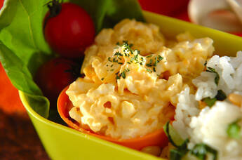 卵マカロニサラダ