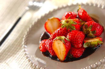 イチゴのマリネ