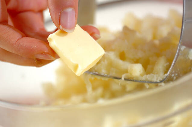 タラモサラダ・オリーブ入りの作り方の手順4