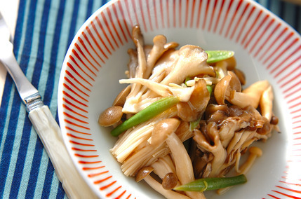 キノコのサラダ