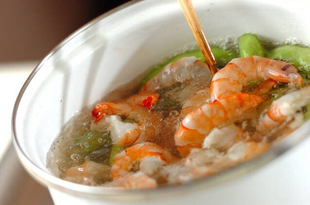 エビのクリームチリソース和えの作り方の手順1