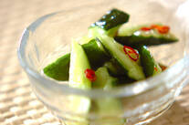 キュウリの黒酢マリネ