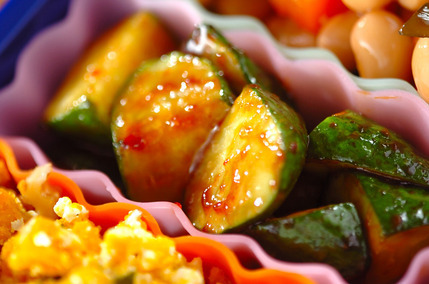 キュウリのピリ辛炒め