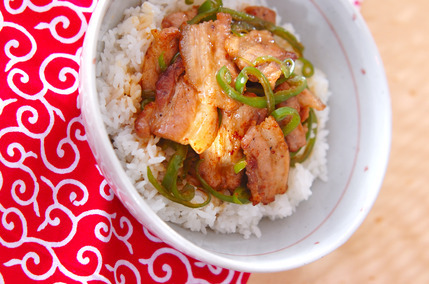 豚バター丼