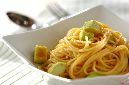 アボカド明太パスタ