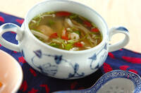 エビとキノコのスープ