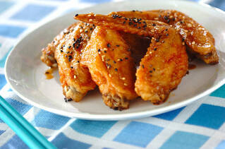 揚げ手羽先の甘しょうゆがらめ