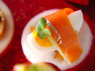 サーモン＆エッグカナッペ