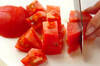 ころころ野菜とシーフードたっぷり！トマトの冷製スープの作り方の手順1