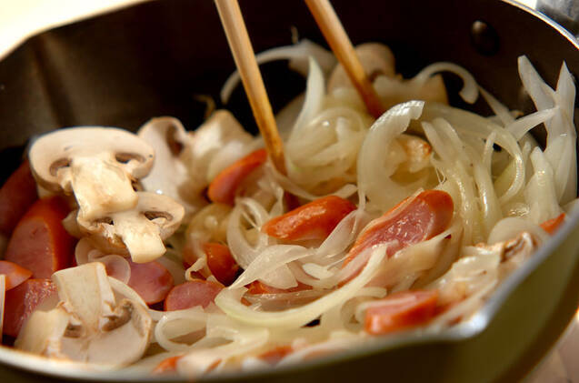 フライパンひとつで！ホウレン草とソーセージの簡単グラタン by 杉本 亜希子さんの作り方の手順7