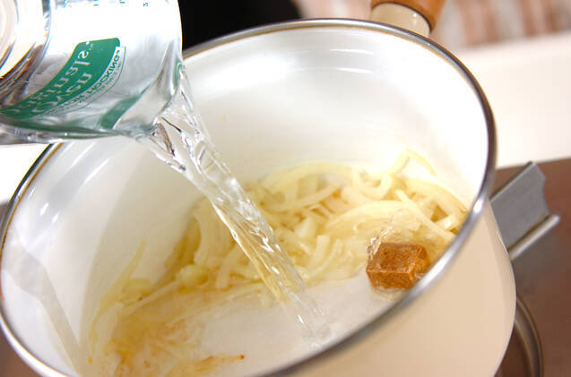 ホワイトアスパラスープの作り方の手順3