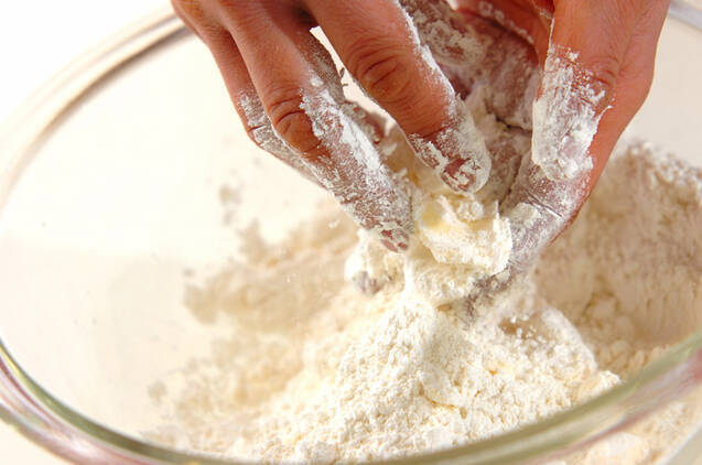 セミドライイチゴスコーンの作り方の手順3