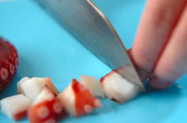 タコ焼き風ひとくちおにぎりの作り方の手順2