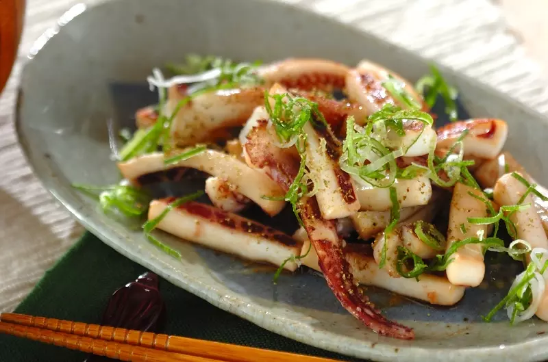 イカのしょうゆ炒め 副菜 レシピ 作り方 E レシピ 料理のプロが作る簡単レシピ