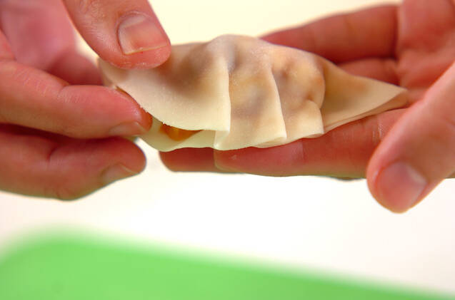サルサコーン餃子の作り方の手順2
