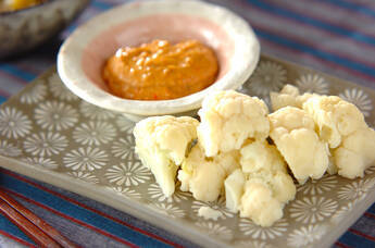 カリフラワーのみそディップ