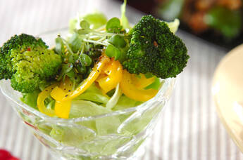 レタスの彩りサラダ