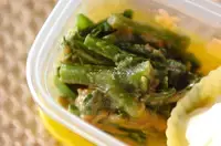 春菊のゴマみそ和え