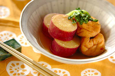 サツマイモとがんもどきの含め煮 副菜 のレシピ 作り方 E レシピ 料理のプロが作る簡単レシピ