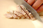 ゆで鶏の生春巻きの下準備1