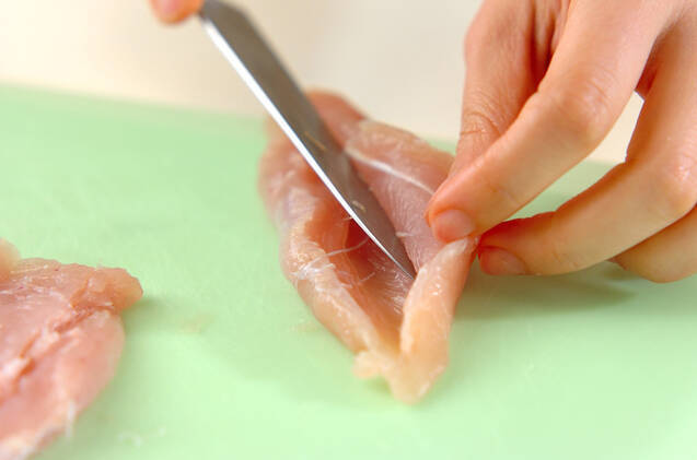 ささ身のめんたいアスパラ巻きの作り方の手順1