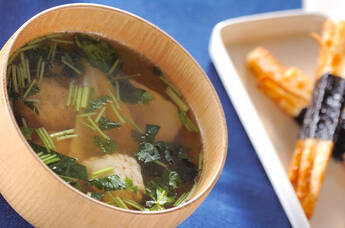 ゴマ入り団子汁