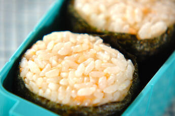 サケマヨにぎり