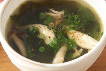 シメジと鶏肉の吸い物