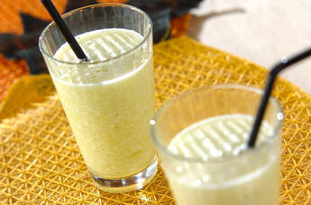 白菜とパインのジュース