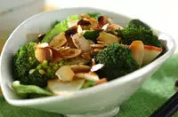 野菜のナッツサラダ