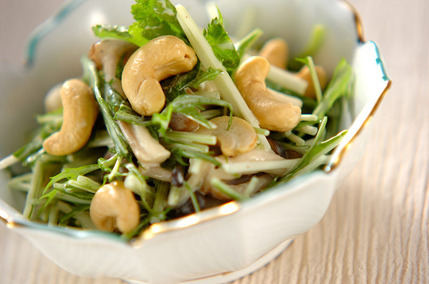 青菜とキノコのからしマヨ和え