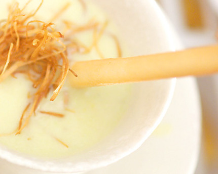 淡い緑のスープ