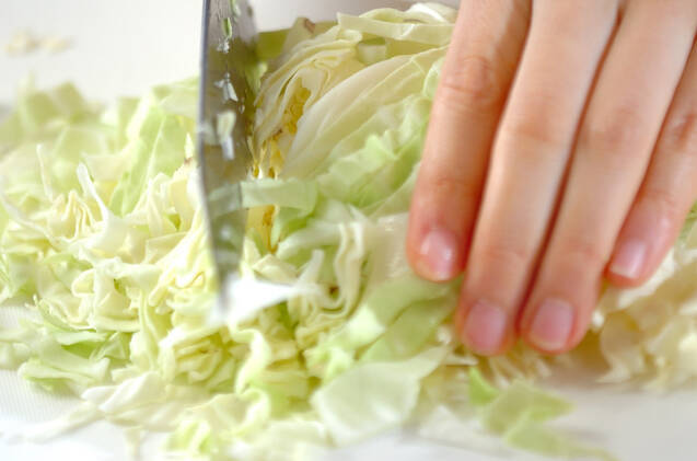 家族鍋(餃子)の作り方の手順1