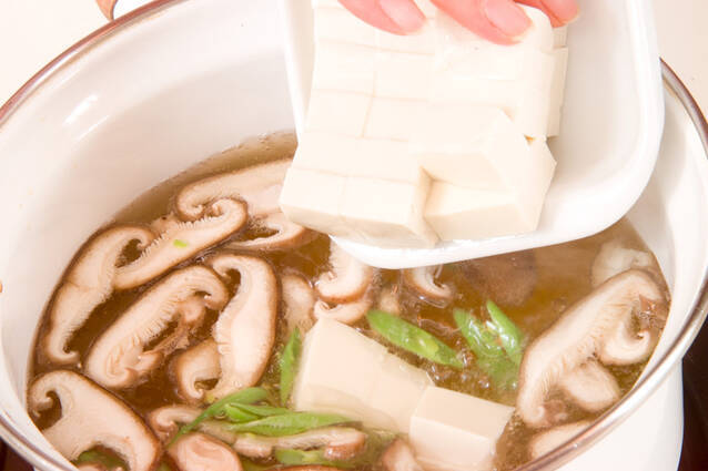 豆腐とシイタケのスープの作り方の手順5