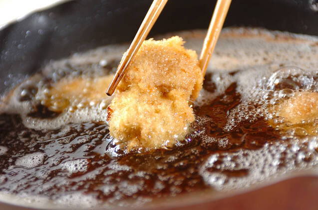 串カツ・マグロとアボカドの作り方の手順2